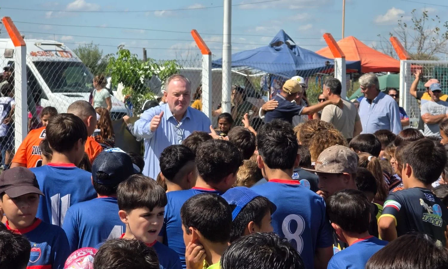 Michlig y González participaron del Torneo de Fútbol Infantil en Curupaity