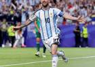 Otro golazo de Messi y un hat-trick inolvidable ante Argelia