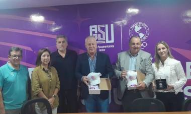 Pensando en los Juegos Suramericanos 2026, Poletti recorrió las instalaciones olímpicas de Paraguay