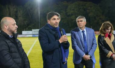 Pullaro inauguró obras de iluminación en el predio de la Liga Santafesina de Fútbol