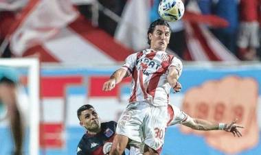 Mauro Pittón, triste por el empate de Unión en Santa Fe