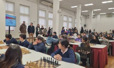 Más 2.000 estudiantes de toda la provincia participan del Campeonato de Ajedrez Escolar