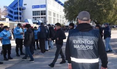 Histórico triunfo de Los Pumas y debut del programa Tribuna Segura fuera del fútbol