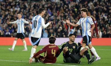 Tres argentinos incluidos en el "Once ideal" de la anteúltima fecha de las Eliminatorias Sudamericanas