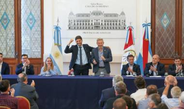 “Hoy nos unimos para hacer historia en el deporte”: Pullaro presentó la franquicia del Litoral que jugará el Súper Rugby Américas 2026