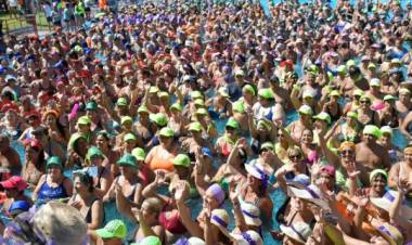 En Rosario comenzaron las colonias municipales de verano para personas mayores