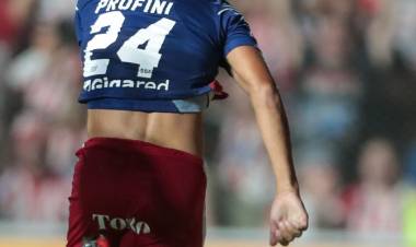 Profini, figura en Unión: "Hacer mi primer gol es algo único tras tantos años de esfuerzo"