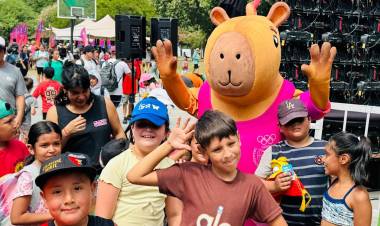 Rumbo a los Juegos: las colonias de vacaciones municipales visitaron el Tour Suramericano