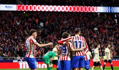 Atlético de Madrid goleó a Barcelona y quedó a un paso de la final de la Copa del Rey