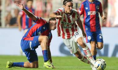 Unión y San Lorenzo empataron sin goles en un atractivo partido en Santa Fe
