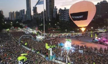 Agenda deportiva: febrero se despide con una maratón nocturna y con el mejor vóley playa en La Florida