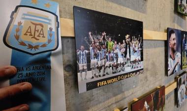 Messi, protagonista de una muestra fotográfica en el Museo del Deporte Santafesino