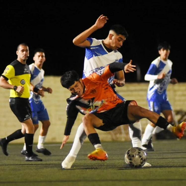 Más locales que nunca: el remo y el canotaje se preparan para los JADAR