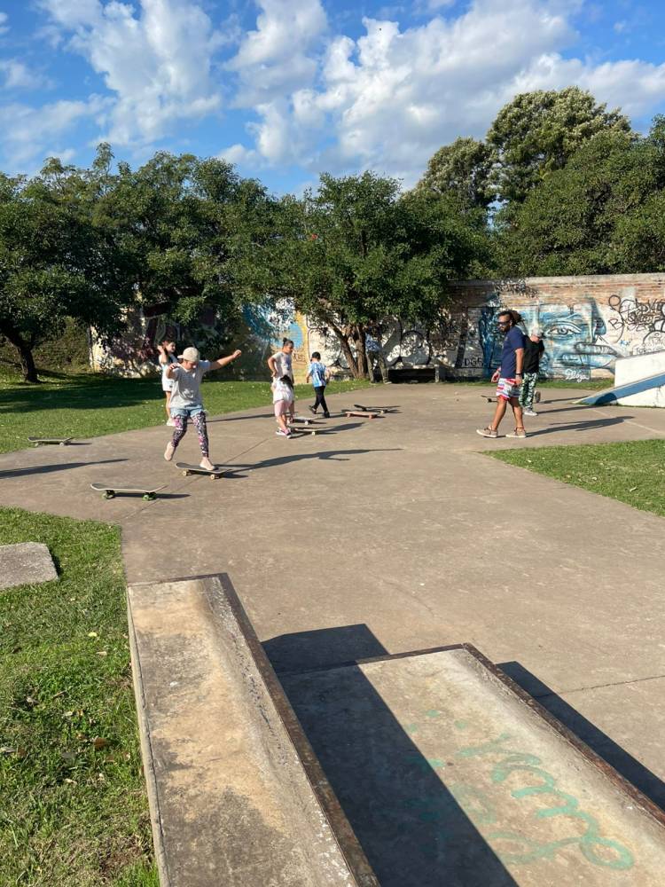 Se iniciaron las clases de Skate en Santo Tomé