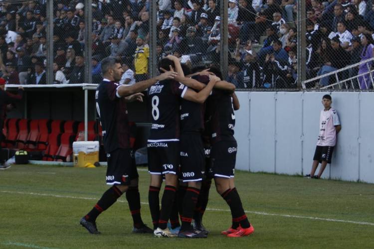 Colón ganó un partido fundamental en Salta y reacciona