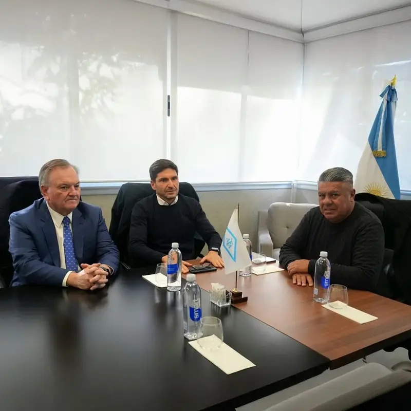 Felipe Michlig integró la comitiva encabezada por el Gdor. Pullaro que se reunió con “Chiqui” Tapia en el predio de AFA