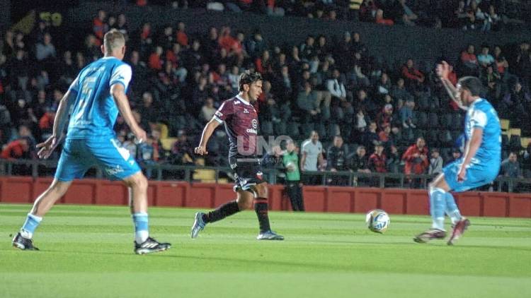 Colón perdió y sigue sin poder asegurar la permanencia