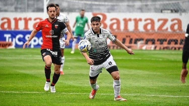 Colón no tuvo alma, cayó con Estudiantes (BA) y está a un paso de la peor campaña de su historia