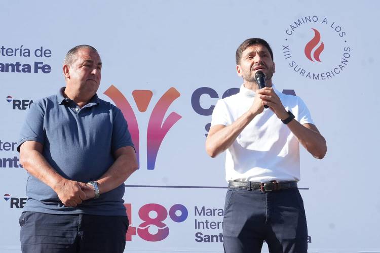 Pullaro en la largada de la Maratón Santa Fe - Coronda: “Esta competencia muestra la identidad de lo que somos los santafesinos”