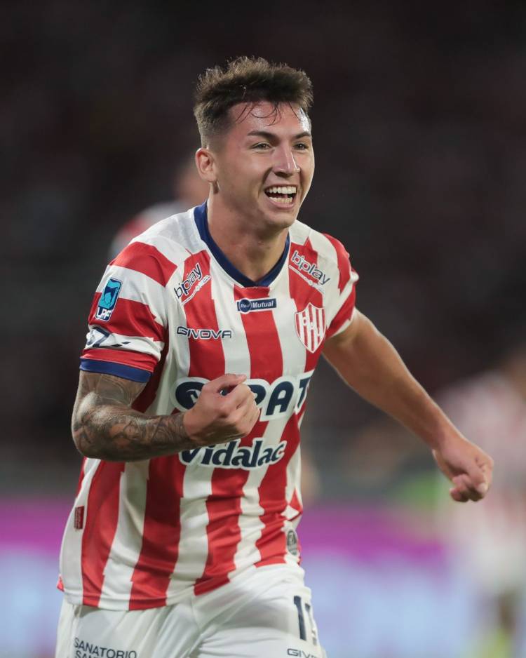 Unión le ganó a Instituto por 2-1 y se acerca a la punta de la zona A 